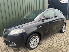 Lancia Y(psilon) - Ypsilon 1.2 Silver Incl 6 maanden garantie & Nieuwe apk