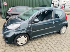 Peugeot 107 - SCHADE AUTO MOTORISCH IN GOEDE STAAT