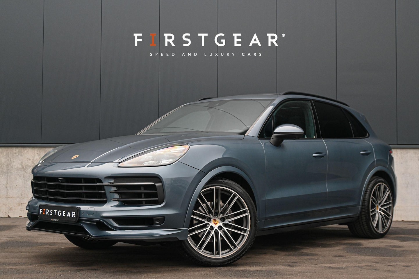 Porsche Cayenne - 3.0 *BOSE / Sport-Chrono / Panorama / Stoelventilatie / Luchtvering / Vierwielbesturing / - AutoWereld.nl