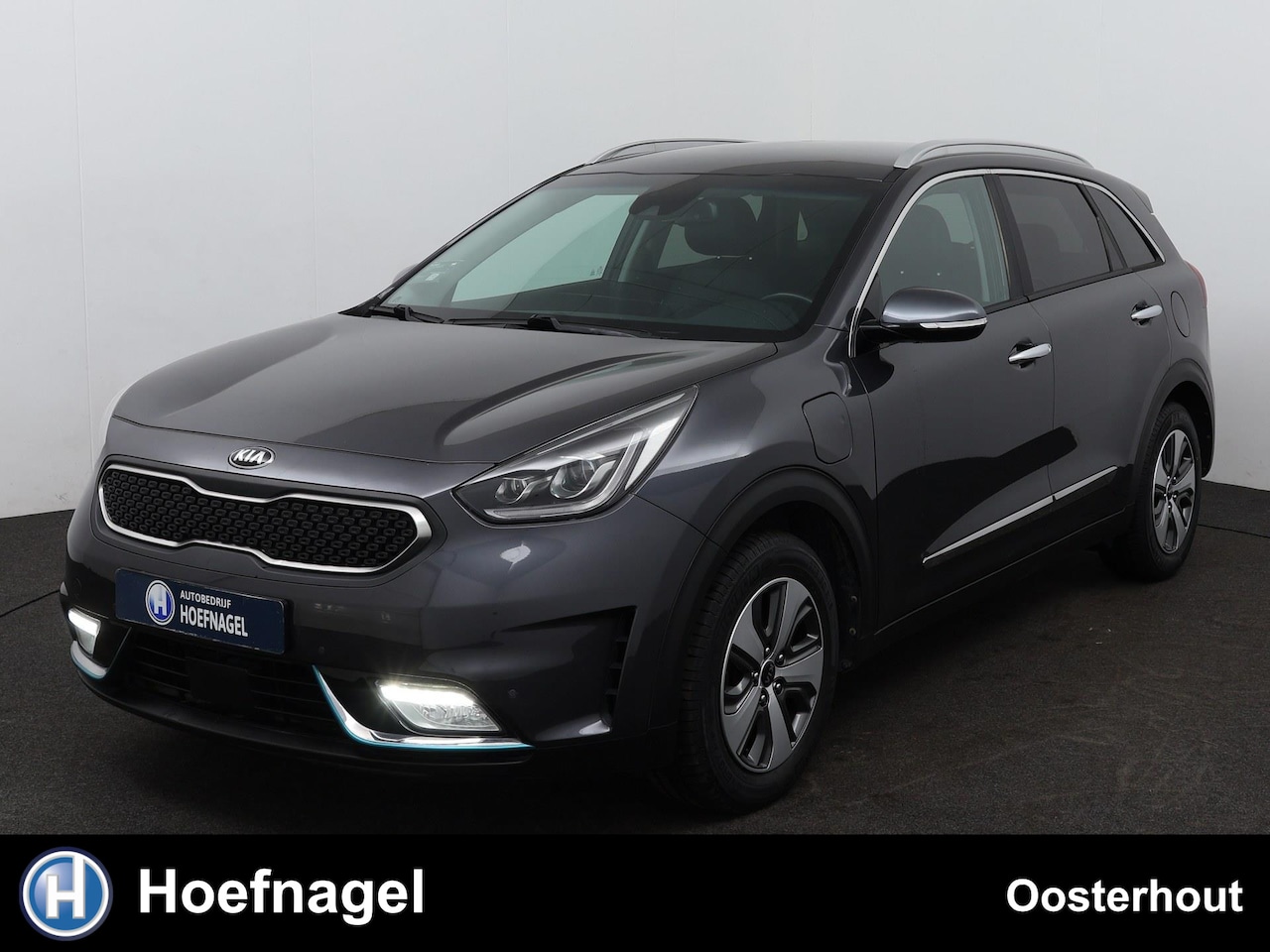 Kia Niro - 1.6 GDi PHEV DynamicLine Automaat | Navigatie | Stoelverwarming | Parkeersensoren | Stuurw - AutoWereld.nl