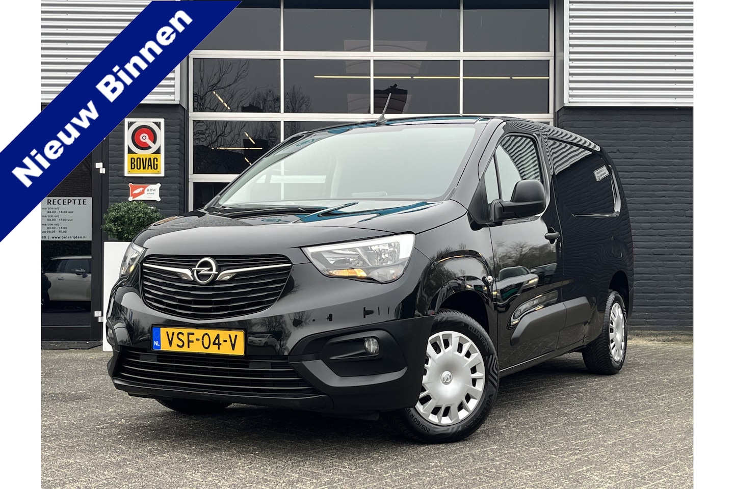 Opel Combo - 1.5D L2H1 Edition 1.5D L2H1 Edition, Airco, Bluetooth, Cruise, Navi, NAP - AutoWereld.nl