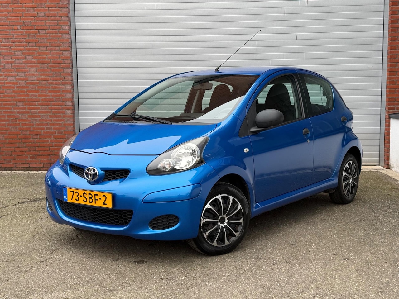 Toyota Aygo - 1.0-12V Now | NAVI| AIRCO| NAP| NEW APK - AutoWereld.nl