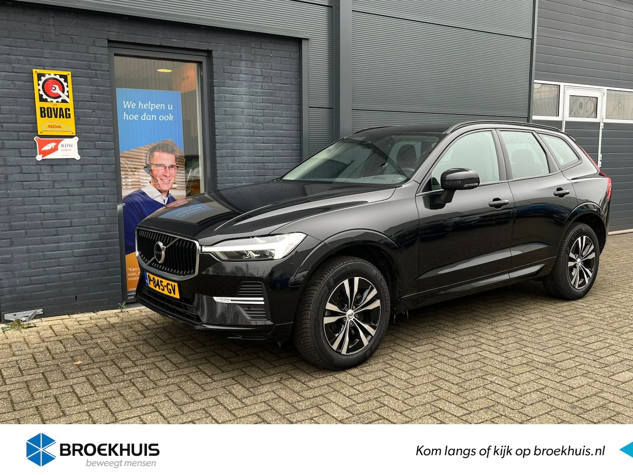 Volvo XC60 - 2.0 B4 Momentum | unieke Volvo XC60 | Carplay | Adaptive Cruisecontrol | Winterbanden | Tr - AutoWereld.nl