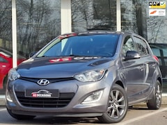 Hyundai i20 - 1.2 85pk Cruise/Bluetooth/Airco/PDC/Stoelverwarming