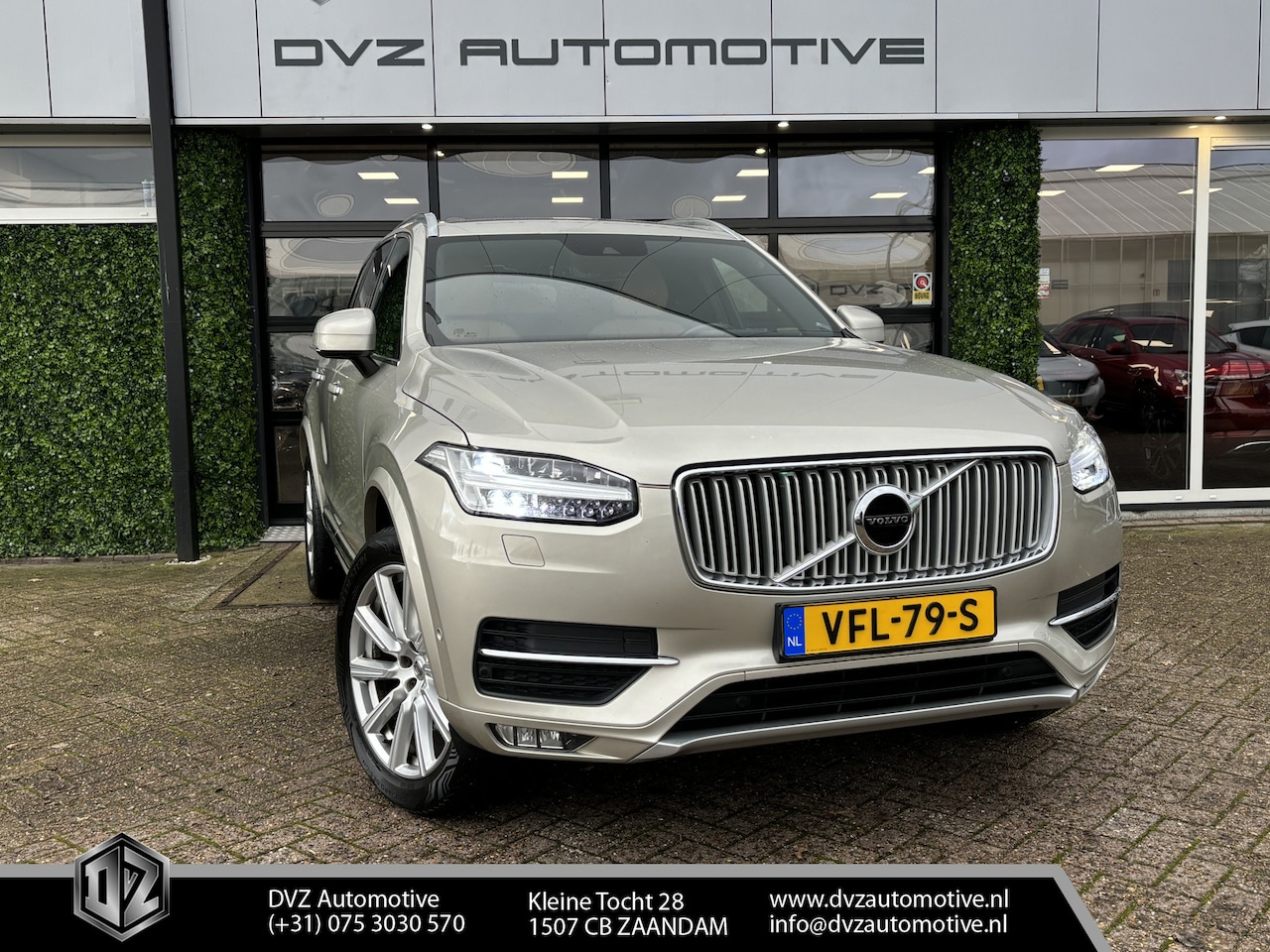 Volvo XC90 - D5 Inscription | Grijs Kenteken | Camera | Trekhaak - AutoWereld.nl