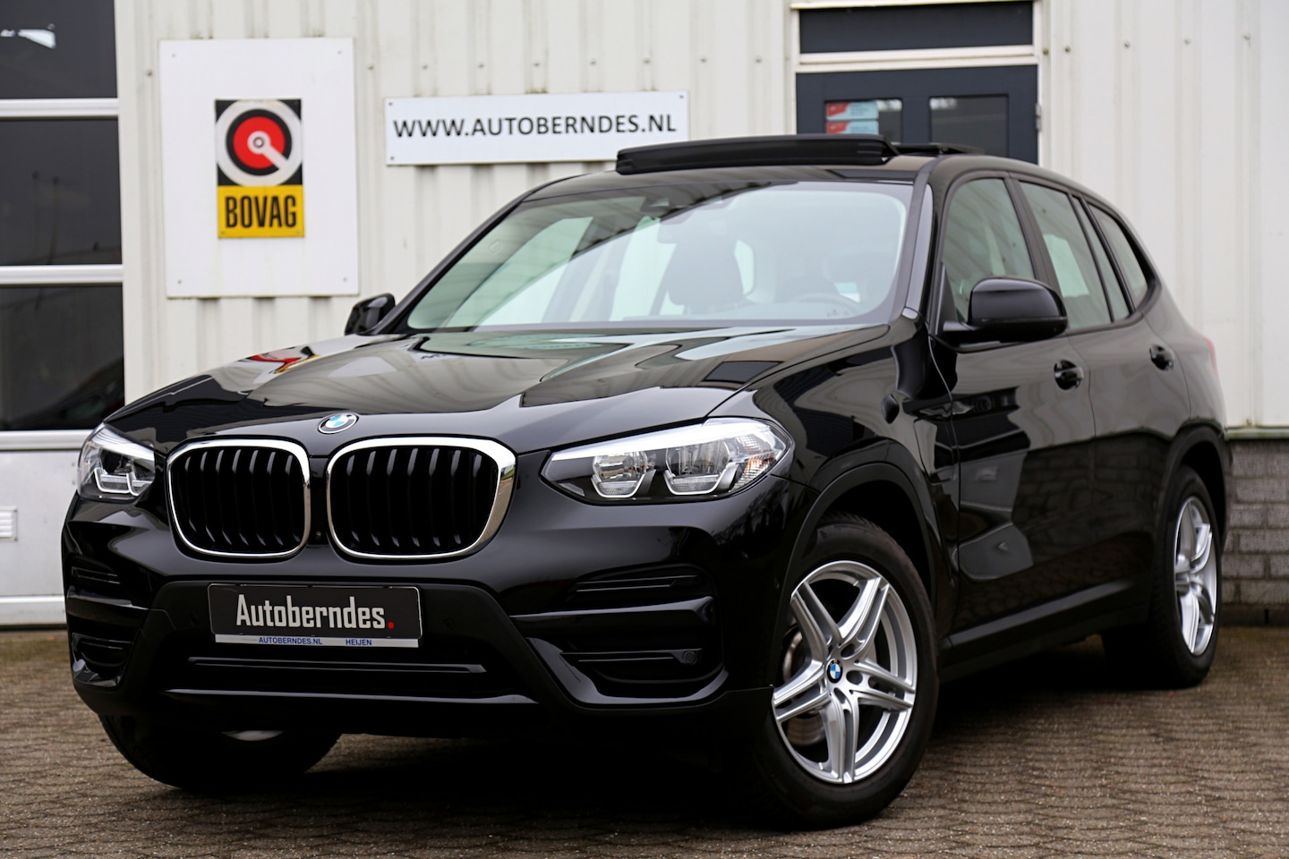 BMW X3 - xDrive30e 292PK Plug in hybride PHEV*Perfect Onderh.*BTW*Elek. Trekhaak/Pano/360Camera/Sto - AutoWereld.nl