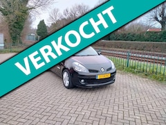 Renault Clio - 1.6-16V Initiale automaat lage km nieuwe distributie zie omschr. ALLINPRIJS