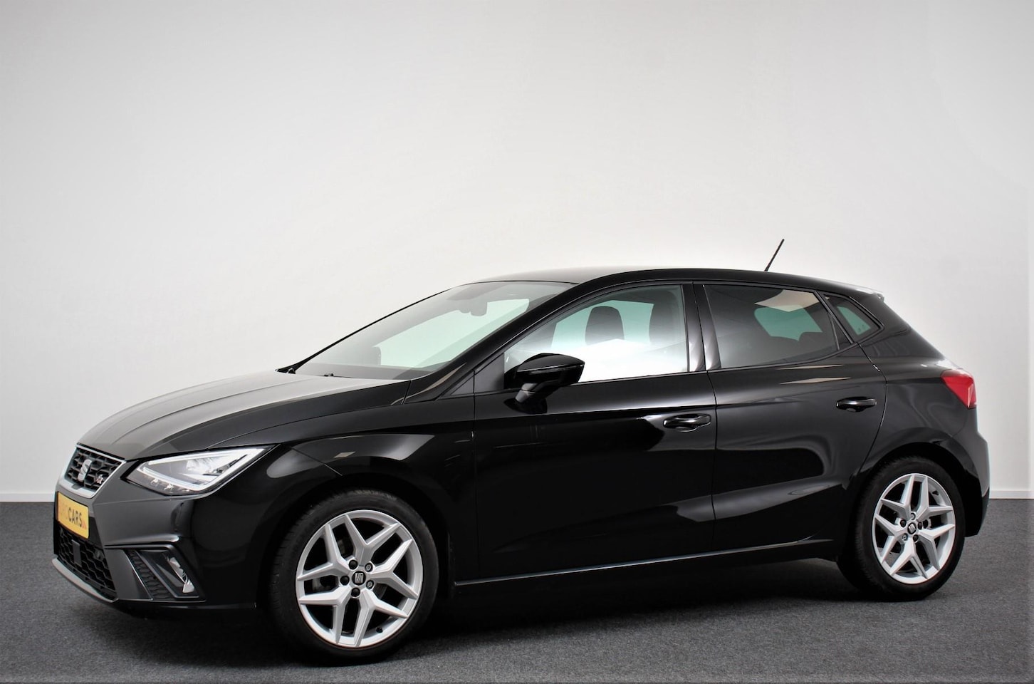 Seat Ibiza - 1.0 TSI 116pk DSG FR | Navigatie | Climate Control | Camera | Parkeer sensoren V+A | Cruis - AutoWereld.nl