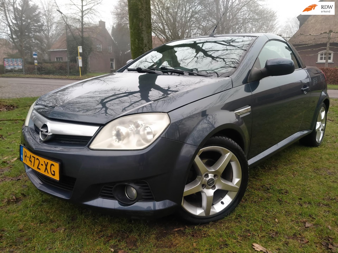 Opel Tigra TwinTop - 1.4-16V Enjoy met Airco / APK 15-12-2025 - AutoWereld.nl