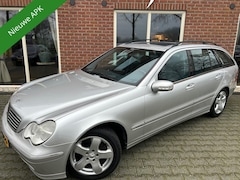 Mercedes-Benz C-klasse Combi - 200 K. Avantgarde NIEUWE APK / RIJDT GOED / SCHUIF.KANTELDAK