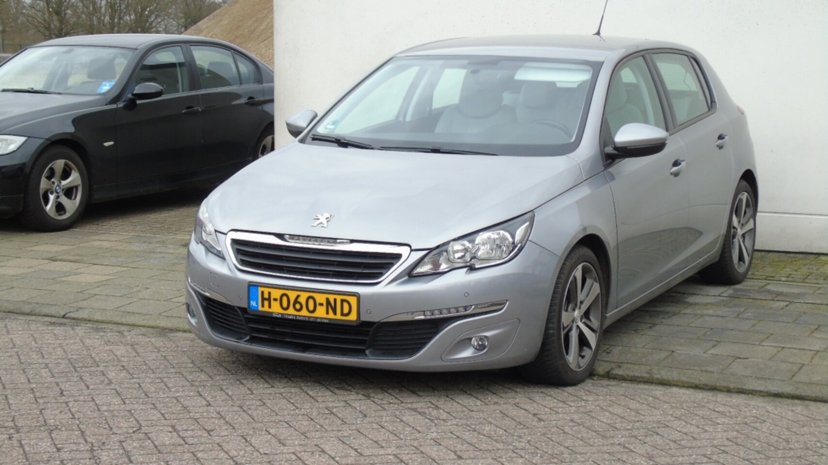 Peugeot 308 - 1.2 PureTech Allure 1.2 PureTech Allure - AutoWereld.nl