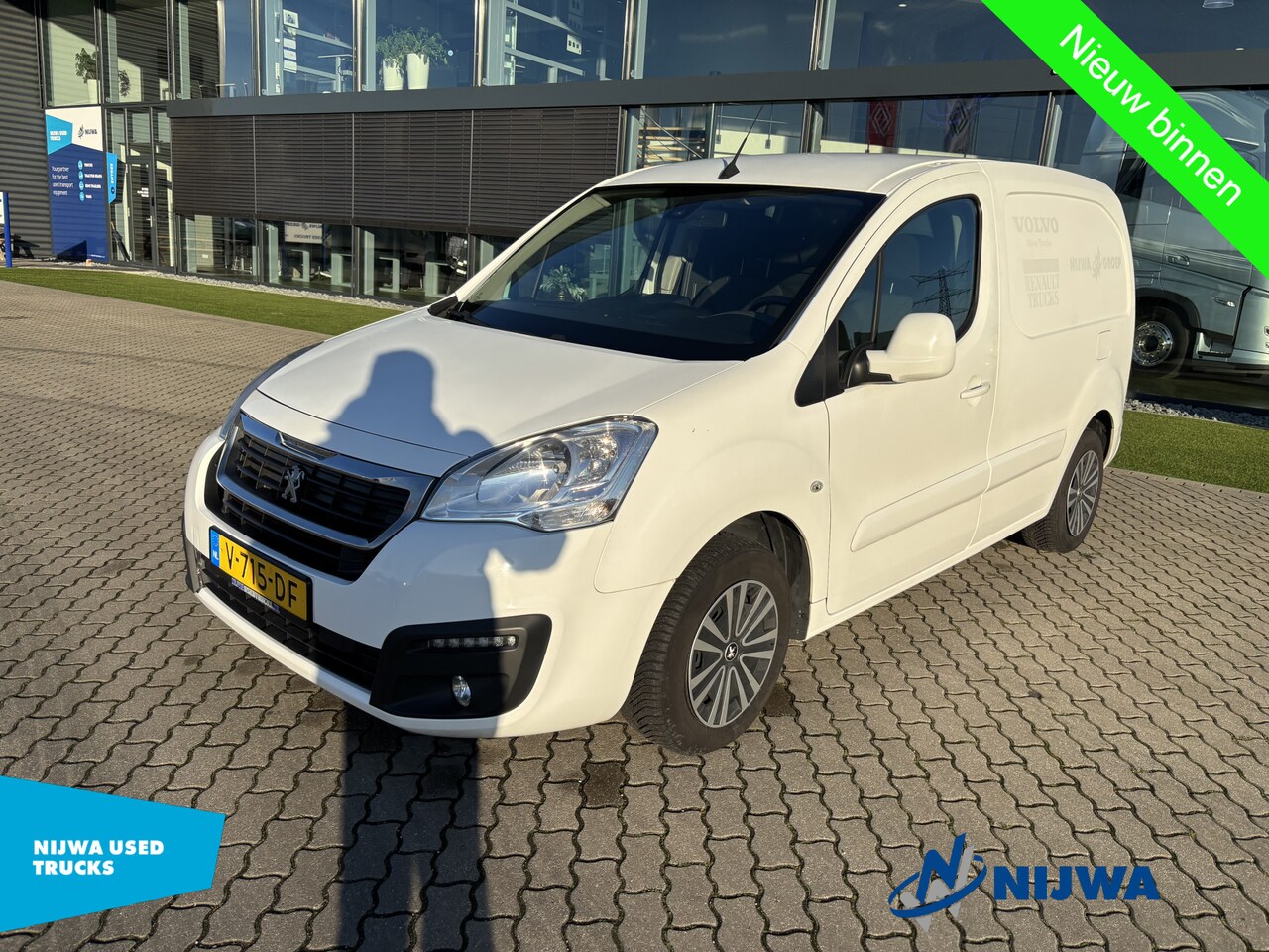 Peugeot Partner - Navigatie + Parkeersensoren - AutoWereld.nl