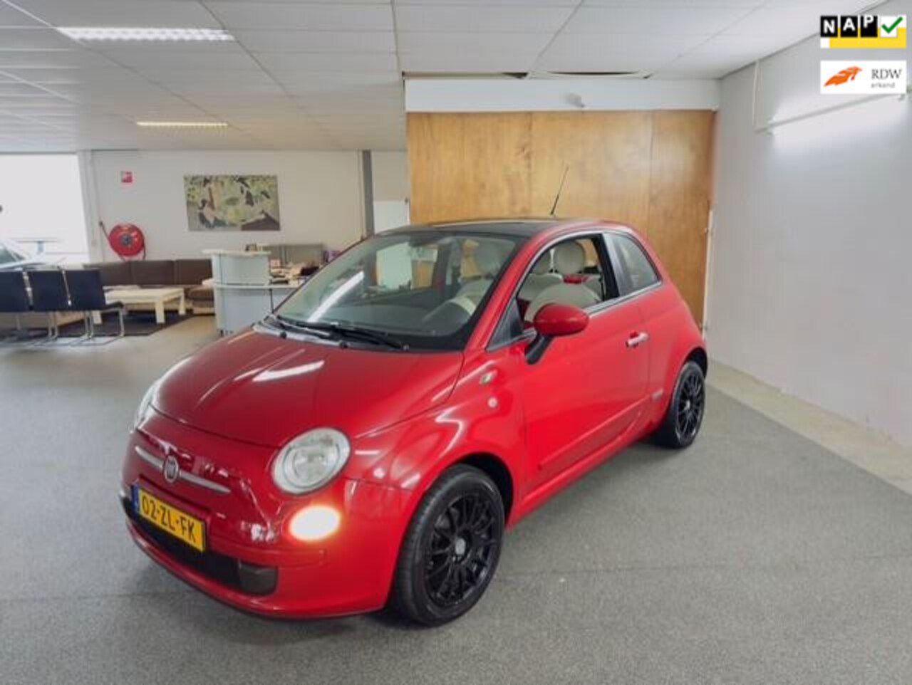 Fiat 500 - 1.2 Pop Apk Nieuw,Dealer-Onderhouden,Airco,E-Ramen,N.A.P,Lm velgen,2 sleutels,Topstaat!! - AutoWereld.nl