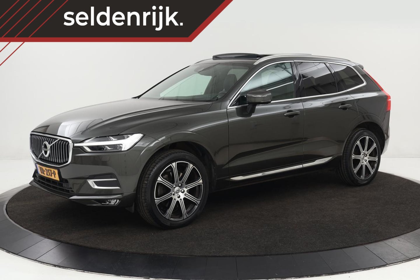 Volvo XC60 - 2.0 T5 AWD Inscription | Panoramadak | Head-Up | Stoelventilatie | Adaptive cruise | Harma - AutoWereld.nl