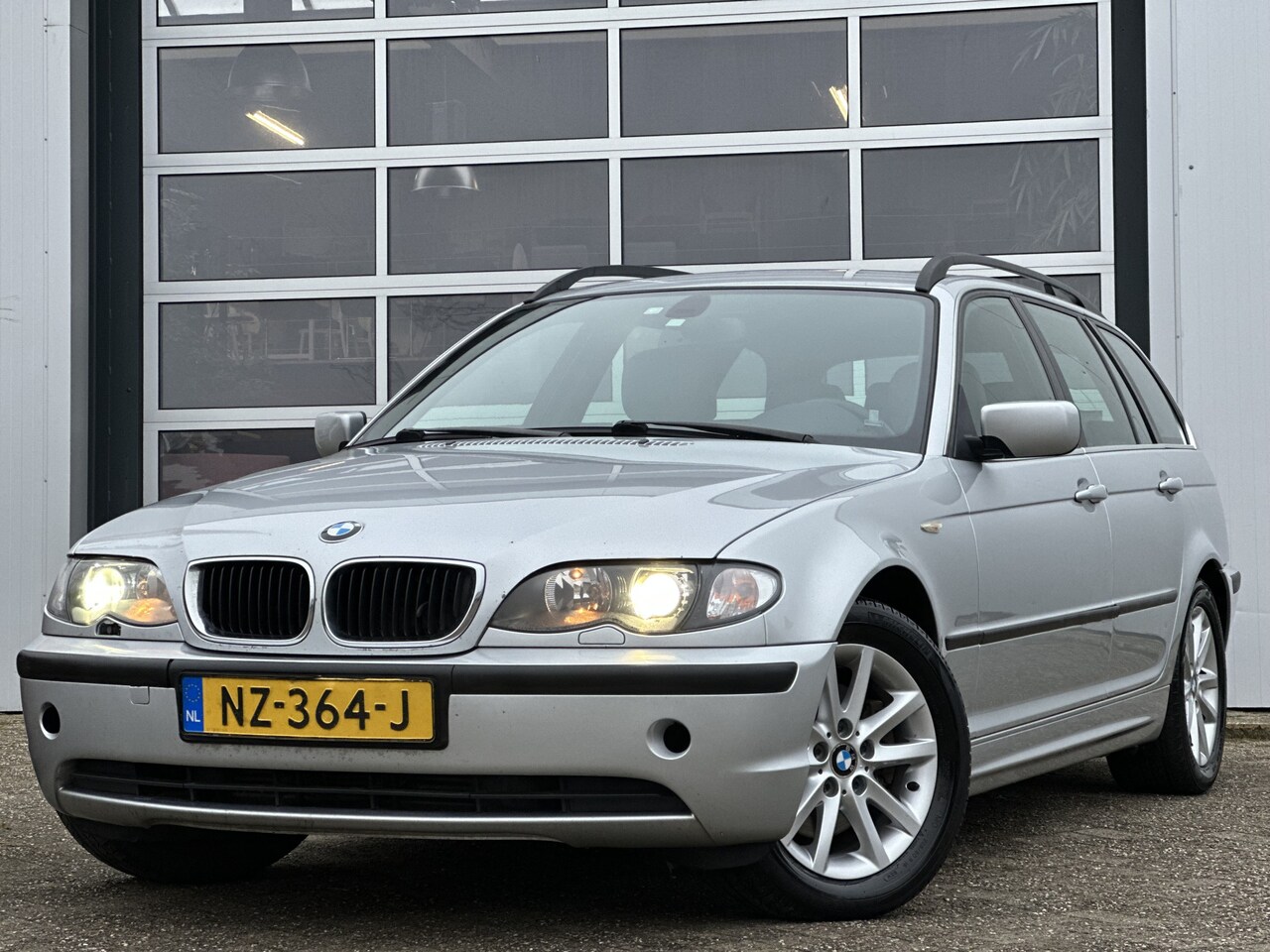 BMW 3-serie Touring - 320d Edition Exclusive 150pk | Automaat | Xenon | Harman/Kardon | Sportzetels | Lederen Be - AutoWereld.nl