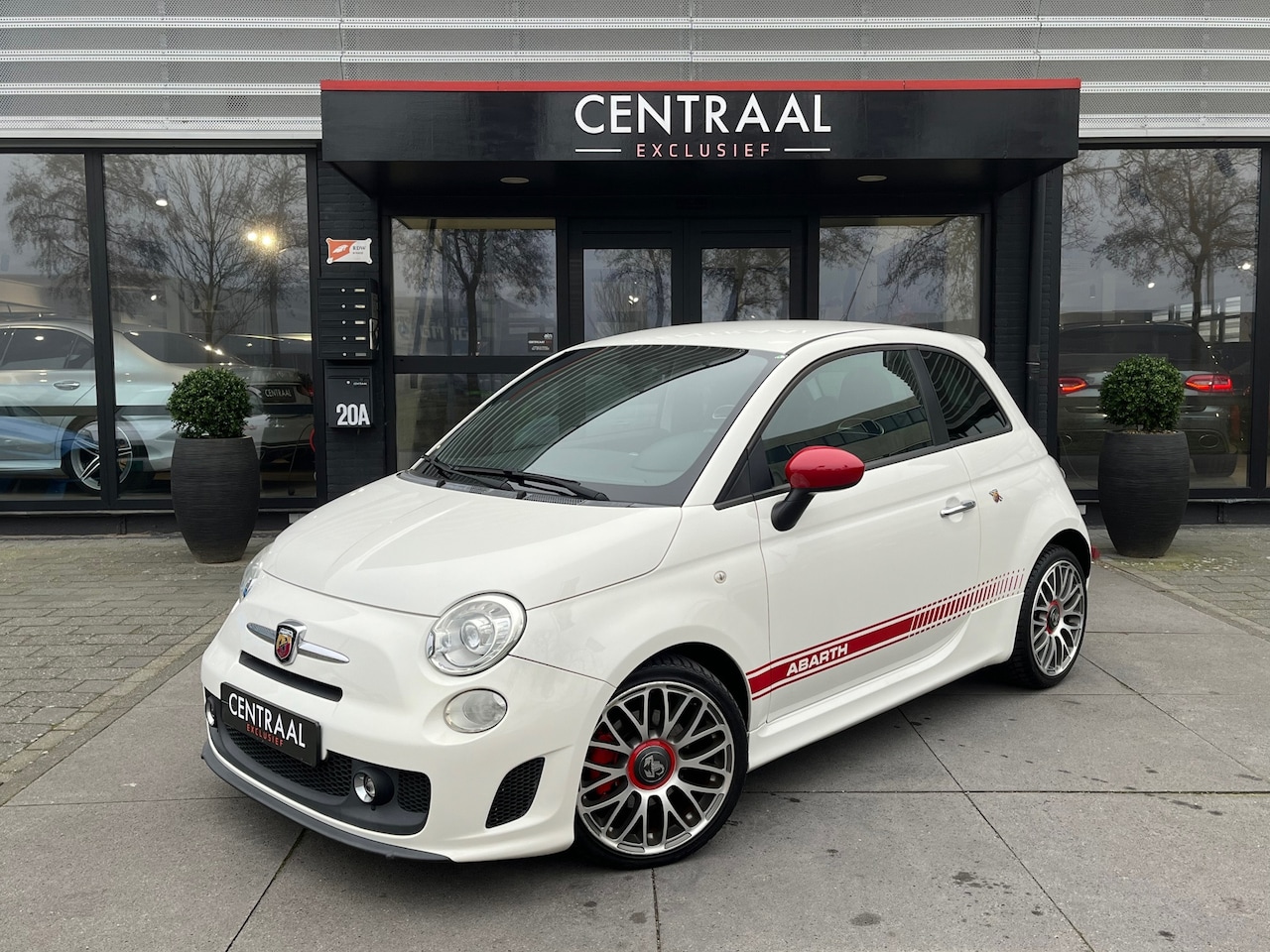 Fiat 500 Abarth - 1.4-16V 135PK|Leder|Climate Control|Elekrtrische Ramen|Elektrische Spiegels|17 Inch - AutoWereld.nl