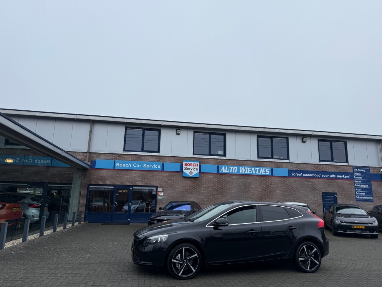 Volvo V40 - 2.0 D4 140kw | Summum Business | Navi - AutoWereld.nl