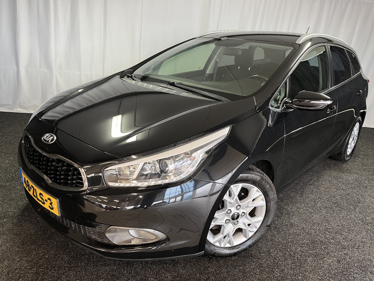 Kia Cee'd Sportswagon - 1.6 GDI Comfort Pack AIRCO/CRUISE/TREKHAAK/LMV - AutoWereld.nl