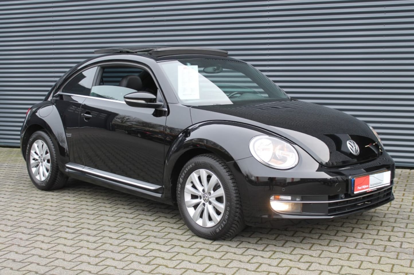 Volkswagen Beetle - 1.2 TSi Design Uitvoering. PANORAMADAK - AutoWereld.nl