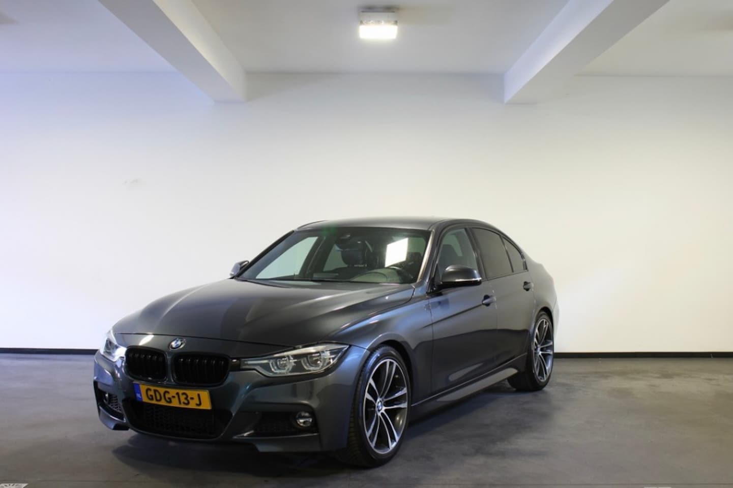 BMW 3-serie - 320I CENT.HI.EX. - AutoWereld.nl