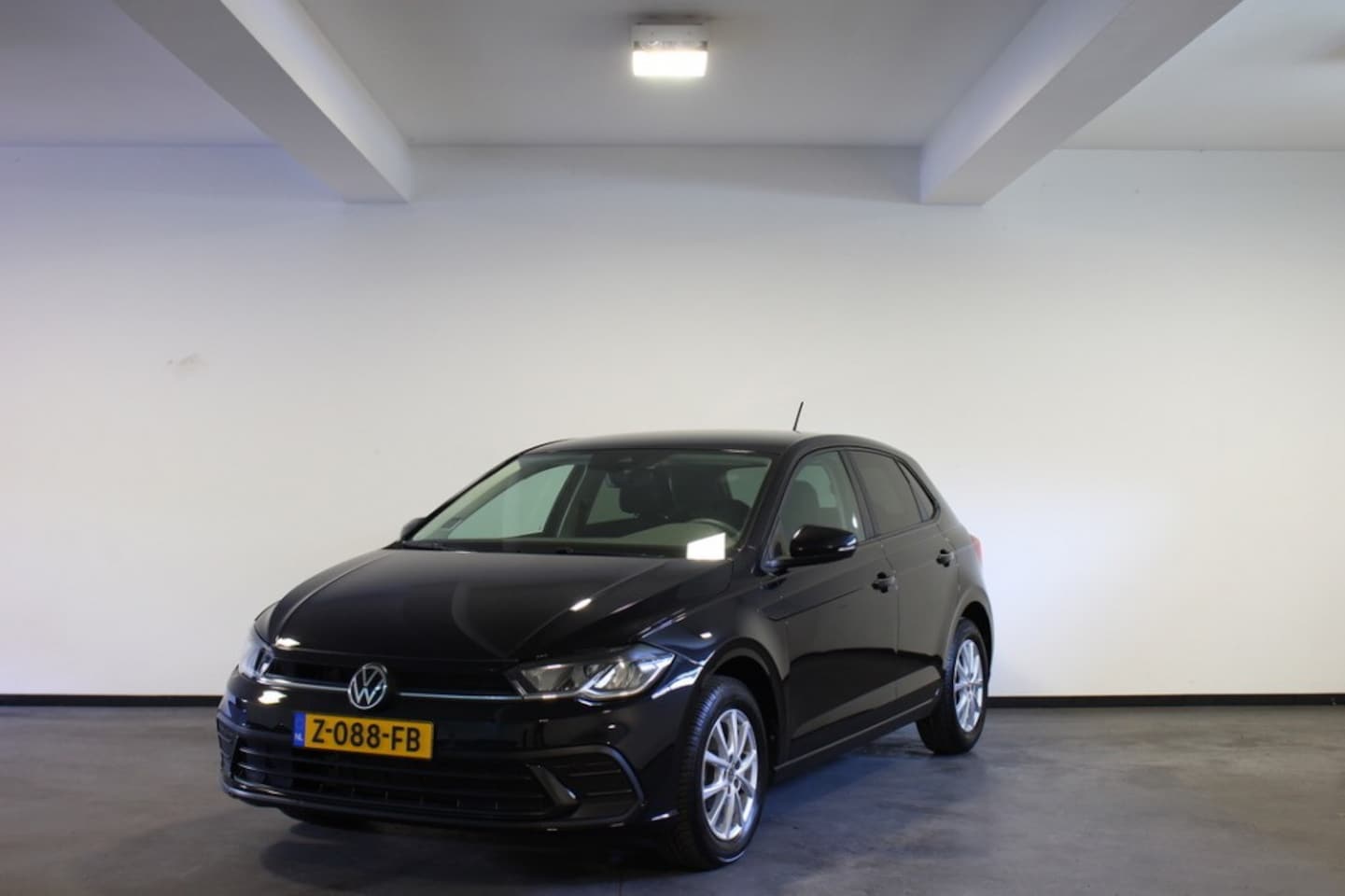 Volkswagen Polo - 1.0 TSI LIFE BNS - AutoWereld.nl