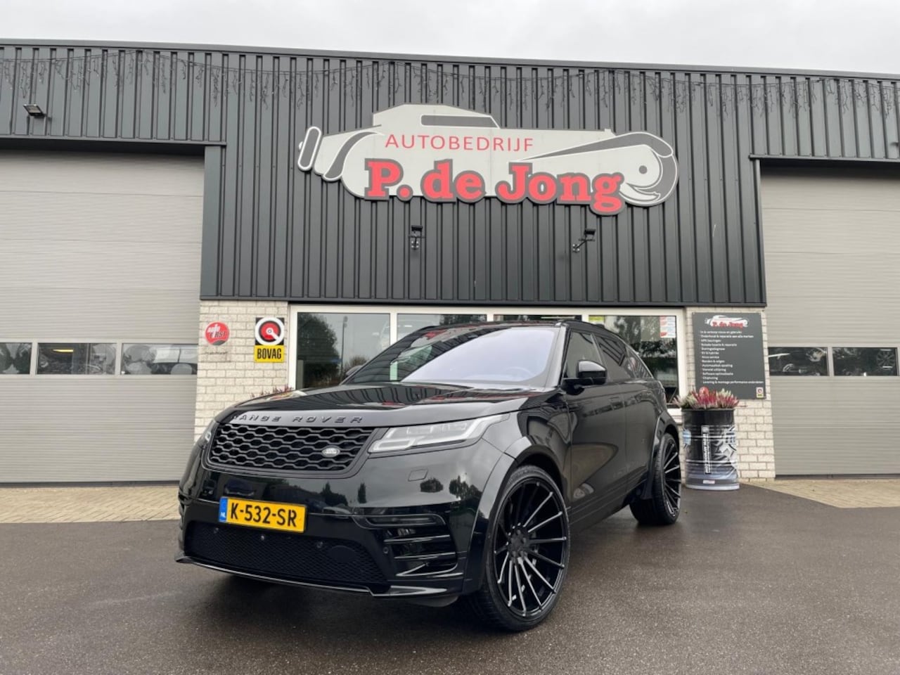 Land Rover Range Rover Velar - 2.0 P400E R-dynamic HSE, HAMANN widebody, 1e eigenaar! - AutoWereld.nl