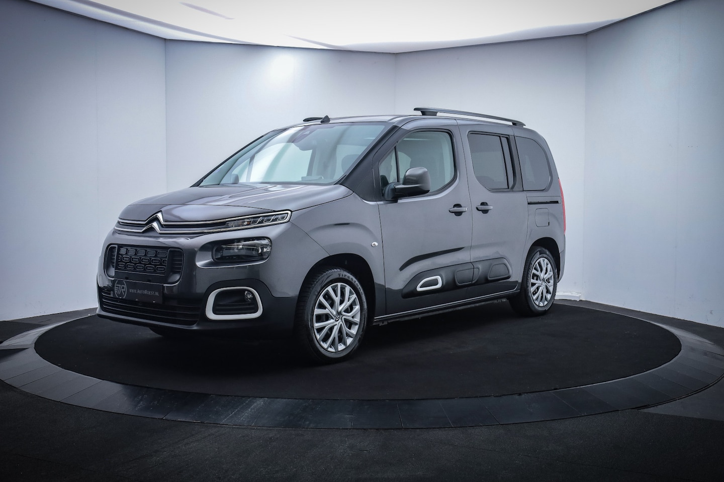 Citroën Berlingo - 1.2T SHINE M PANO/HEAD UP/360 CAM/NAVI/CLIMA/CRUISE/AFN TREKHAAK/PDC V+A - AutoWereld.nl