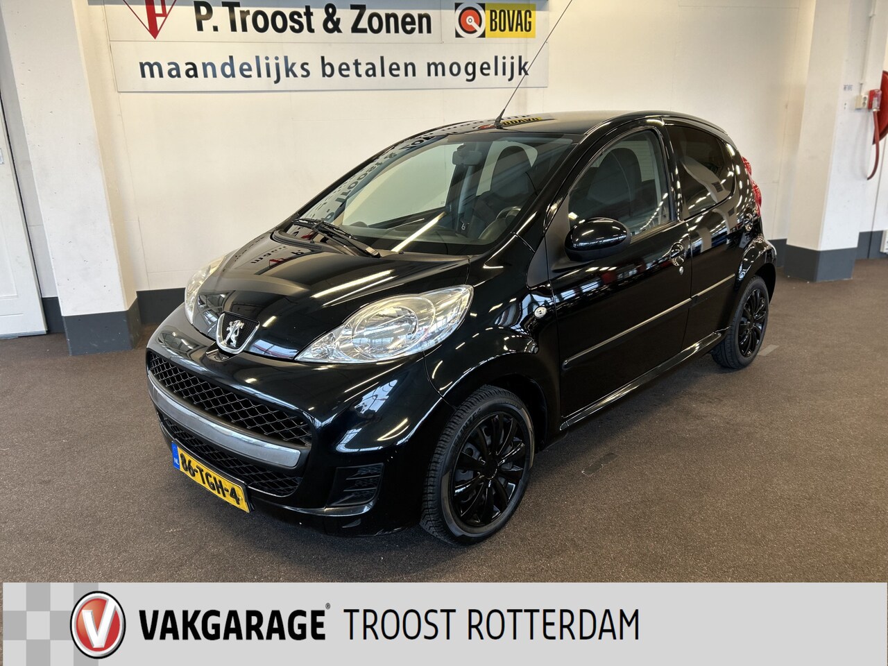 Peugeot 107 - 1.0-12V Black & Silver | Airco | Half-Lederen bekleding | Radio/MP3 | Toerenteller | Neder - AutoWereld.nl