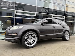 Audi Q7 - 4.2 FSI quattro 5+2 Youngtimer