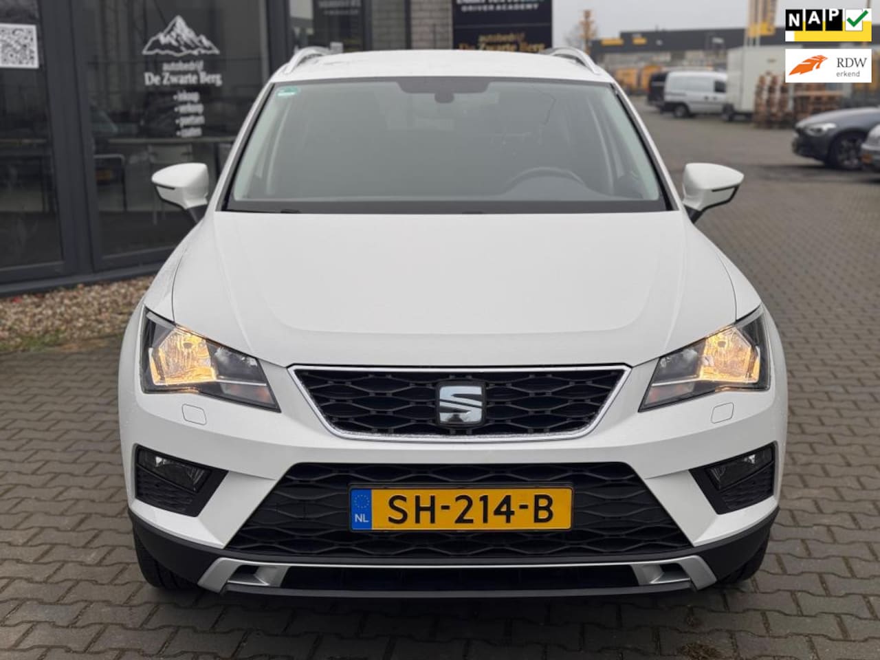 Seat Ateca - 1.4 EcoTSI Style automaat, sensoren, als nieuw! - AutoWereld.nl