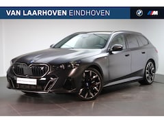 BMW i5 Touring - eDrive40 M Sport / Panoramadak / Trekhaak / Adaptief onderstel professional / Stoelventila