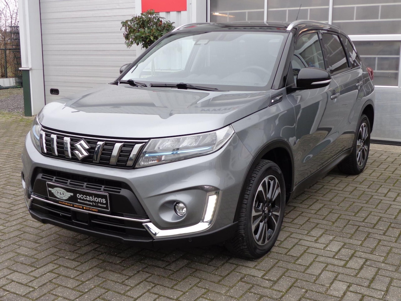 Suzuki Vitara - 1.5 Hybrid Style Panoramadak,Camera,Navi,Lederen interieur,etc,etc - AutoWereld.nl