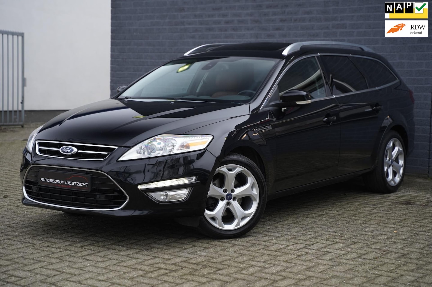 Ford Mondeo Wagon - 2.0 Titanium 2.0 Titanium 203pk, Automaat, Trekhaak - AutoWereld.nl