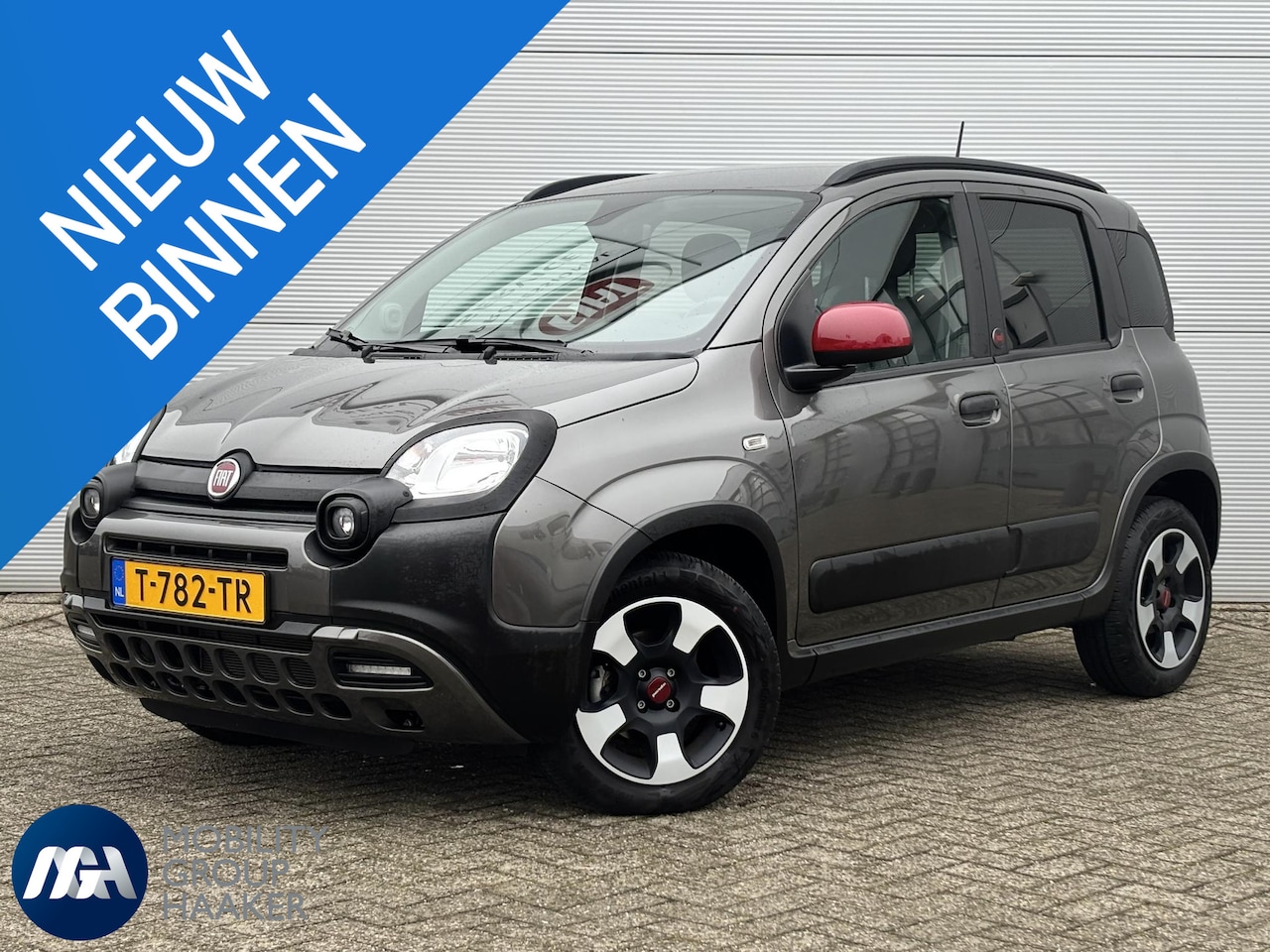 Fiat Panda - 1.0 Hybrid RED Cross I Apple-Android I Hoge Instap I Climate Control I 5-Deurs - AutoWereld.nl