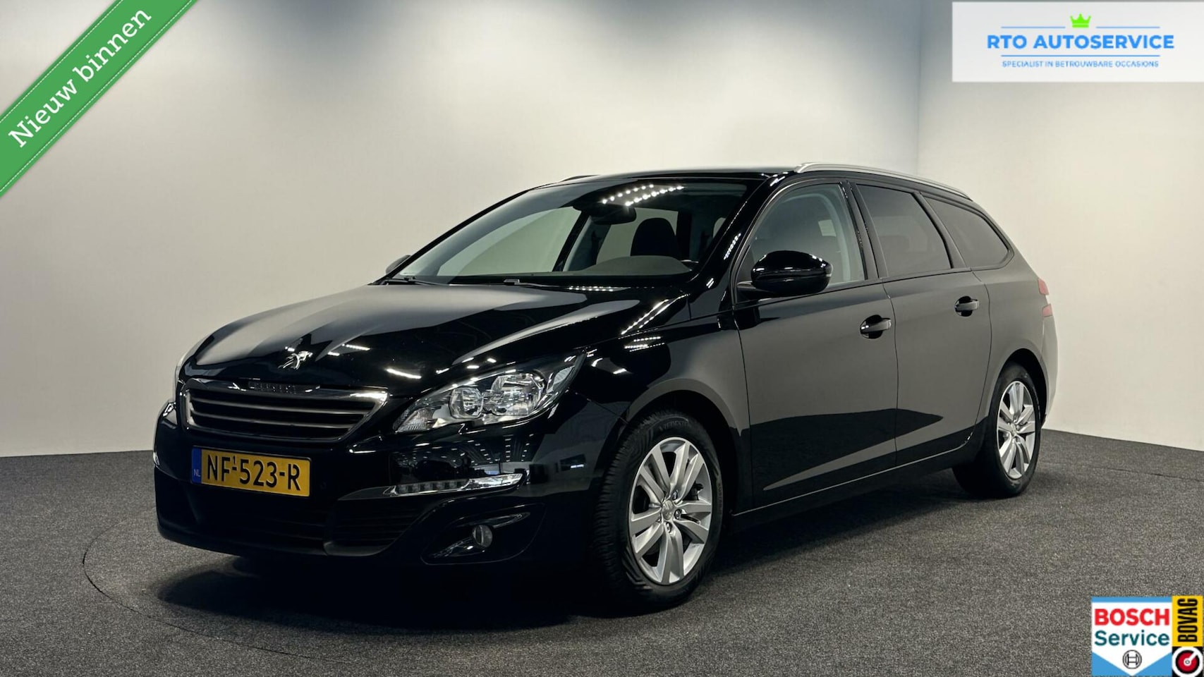 Peugeot 308 SW - 1.2 PureTech Blue Lion PANO NAVI AIRCO CRUISE - AutoWereld.nl