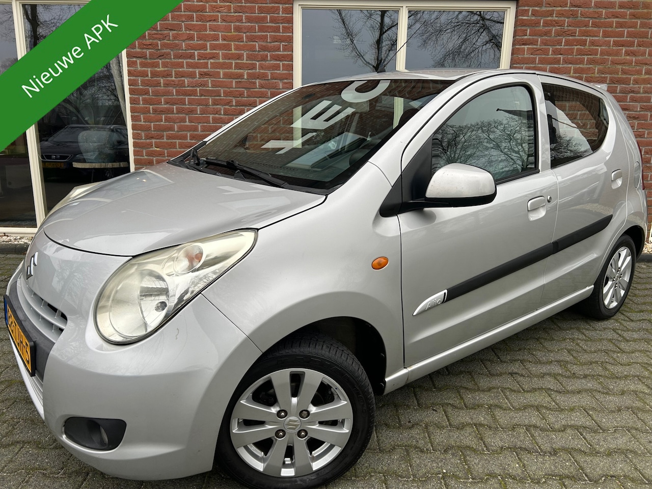 Suzuki Alto - 1.0 Exclusive NIEUWE APK / AIRCO / WINTERBANDENSET - AutoWereld.nl