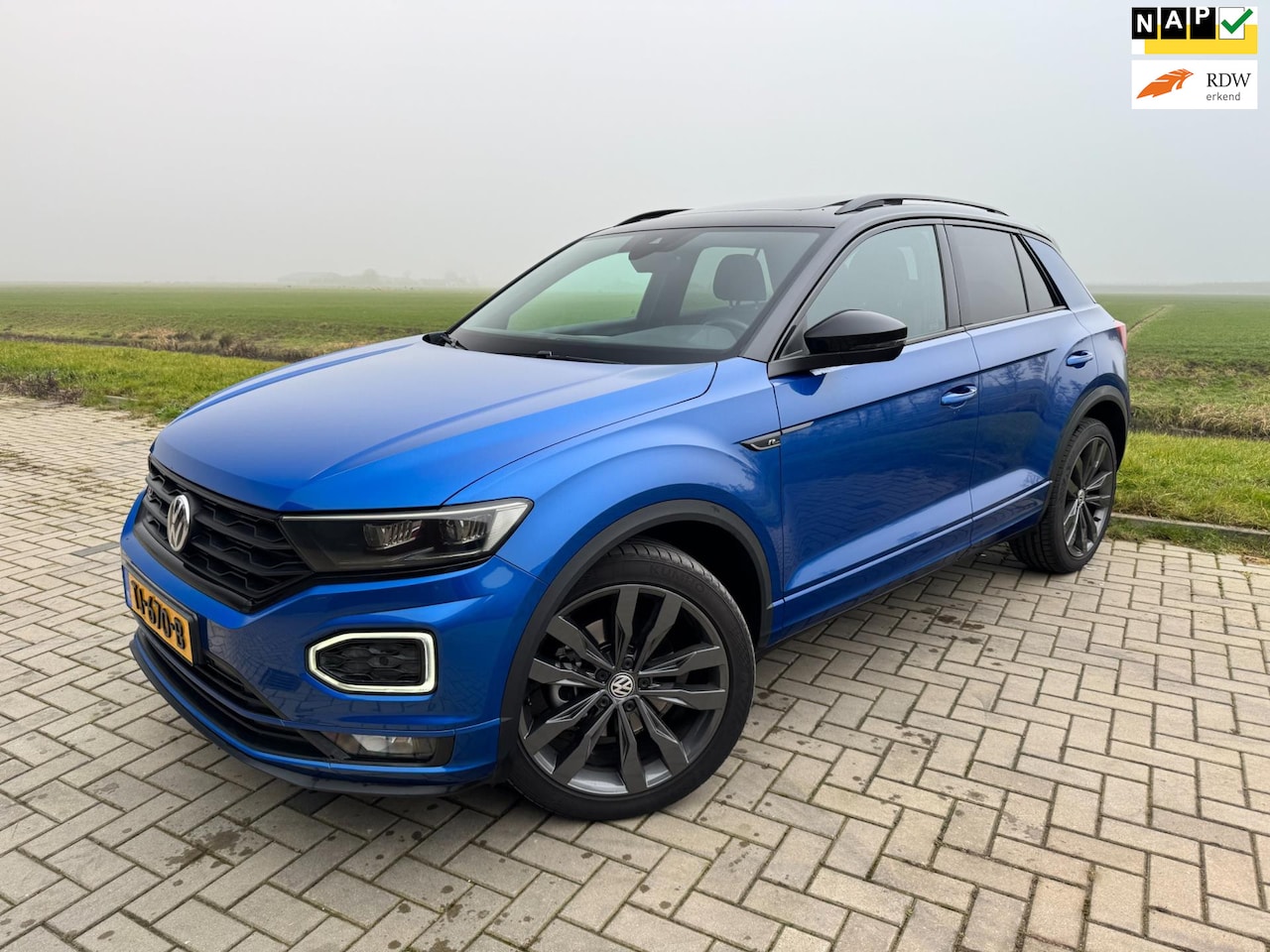 Volkswagen T-Roc - 1.5 TSI 180PK Sport 2018 R-Line R Line Automaat Black Optic Panoramadak Airco Clima Adapti - AutoWereld.nl