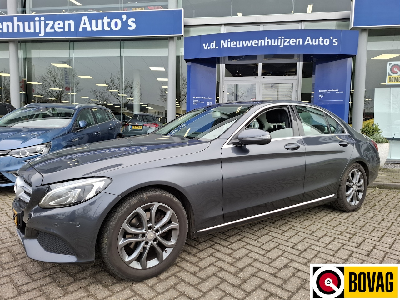 Mercedes-Benz C-klasse - 180 |lage km-stand ! | trekhaak | navi | airco | info Jeroen van Erp: 0492-588980 - AutoWereld.nl