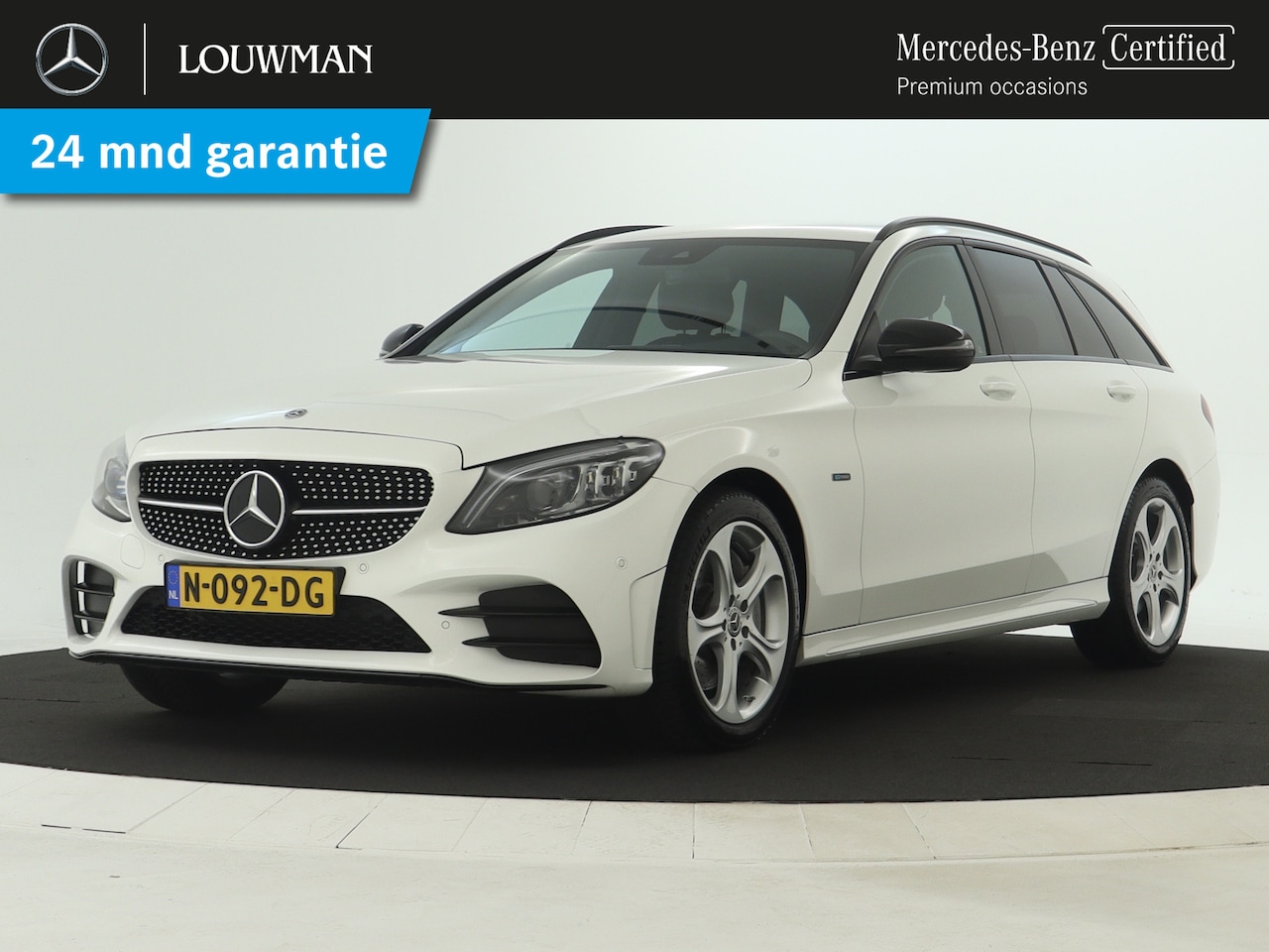 Mercedes-Benz C-klasse Estate - 300 e AMG | Achteruitrijcamera | Luchtvering | Trekhaak | Nightpakket | Sfeerverlichting | - AutoWereld.nl