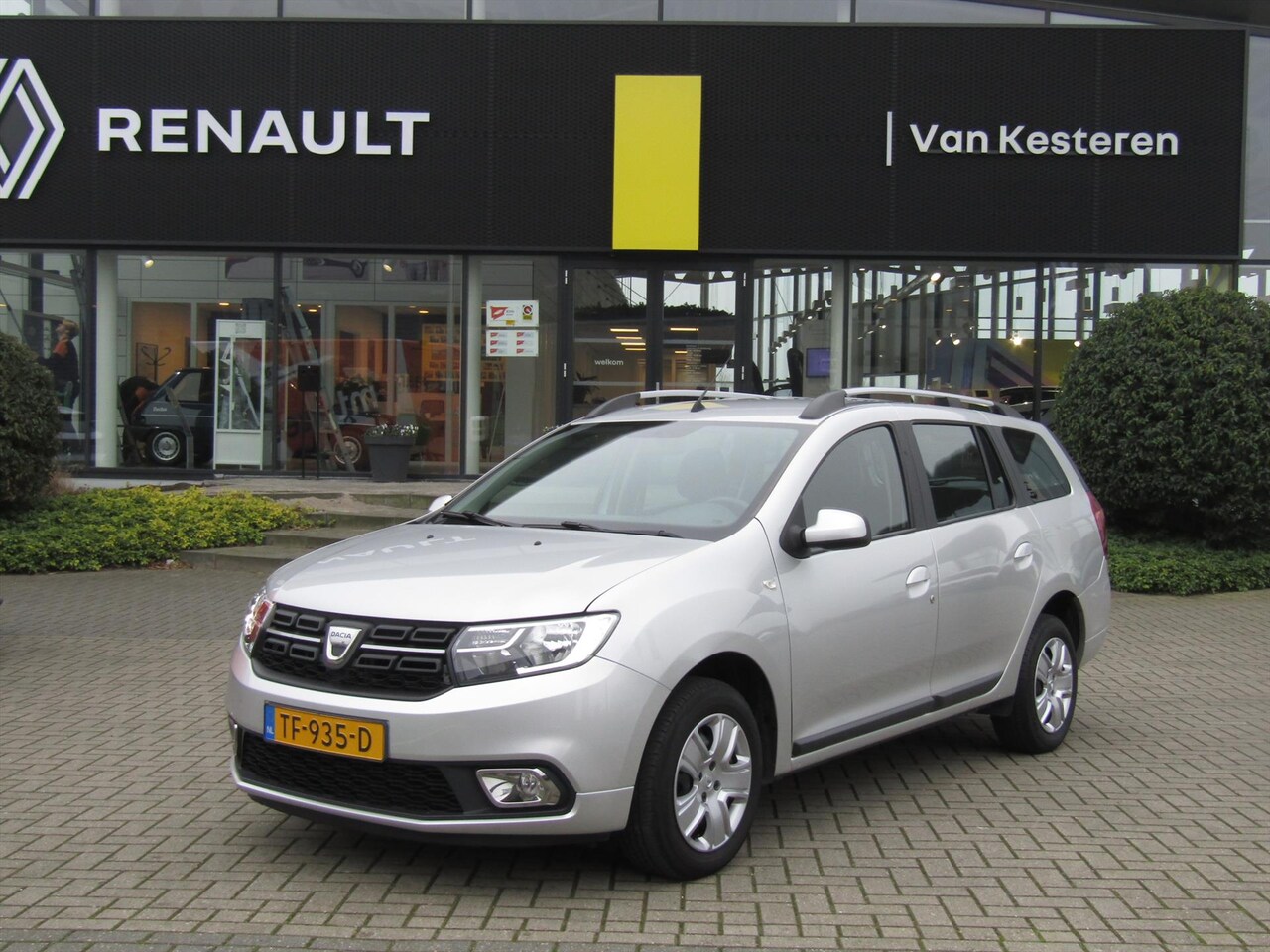 Dacia Logan - 0.9 Tce 90pk Lauréate Bi-Fuel / Navigatie / Cruise- Control - AutoWereld.nl