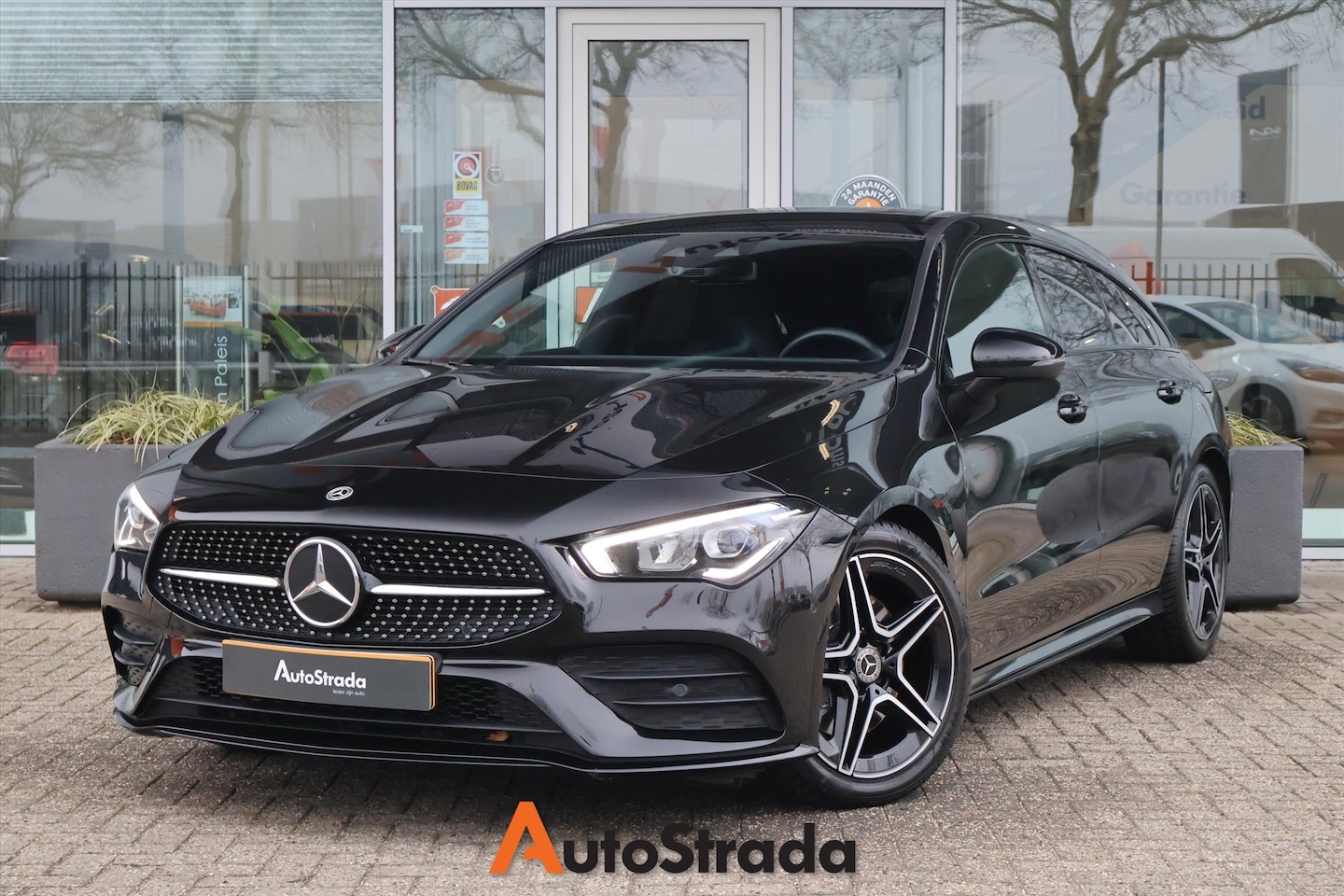 Mercedes-Benz CLA-klasse Shooting Brake - 200 AMG-LINE 163pk I Sfeerverlichting I LED I Stoelverwarming I MBUX I Cruise - AutoWereld.nl