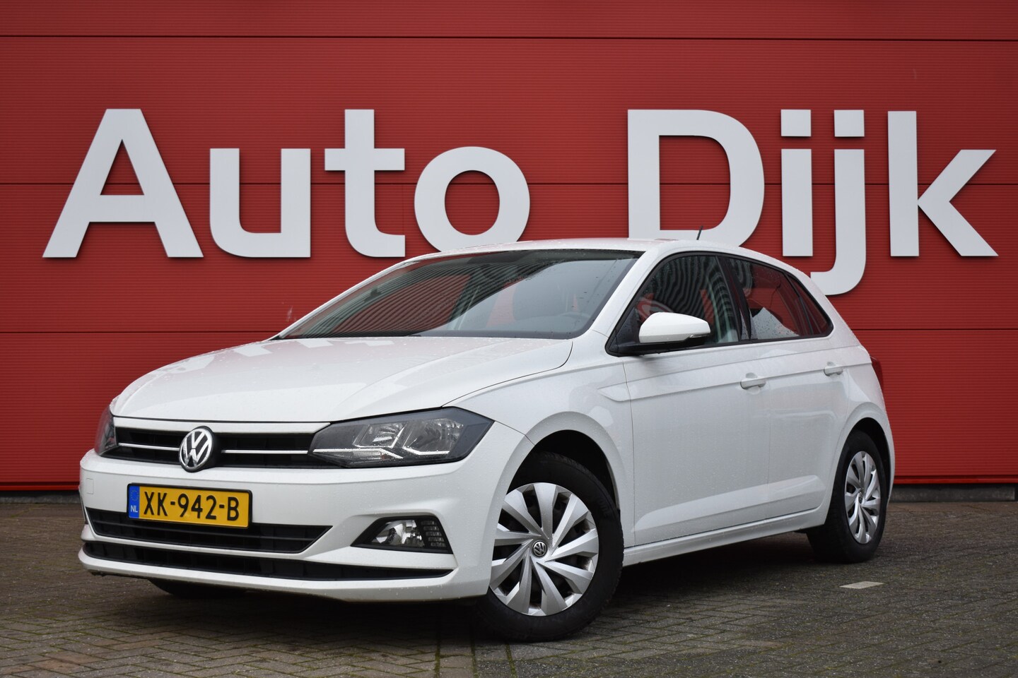 Volkswagen Polo - 1.0 MPI Comfortline Carplay | Navi | Airco | Adapt. Cruise | DAB - AutoWereld.nl