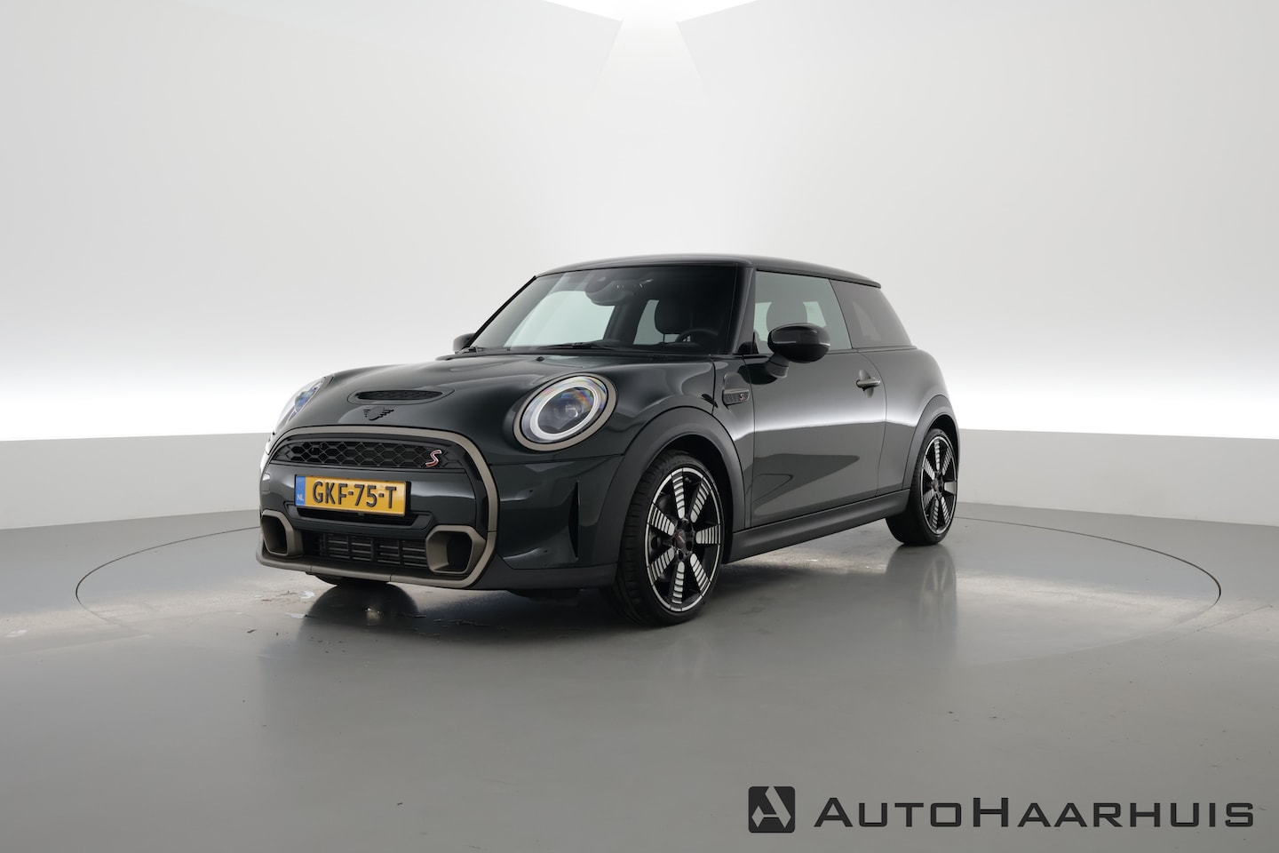 MINI Cooper S - Mini 2.0 Resolute Edition | Navi | Keyless | Camera | CarPlay | Stoelver. - AutoWereld.nl