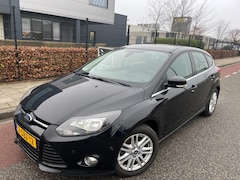 Ford Focus - 1.0 EcoBoost Titanium Navi Cruise/Climate-control