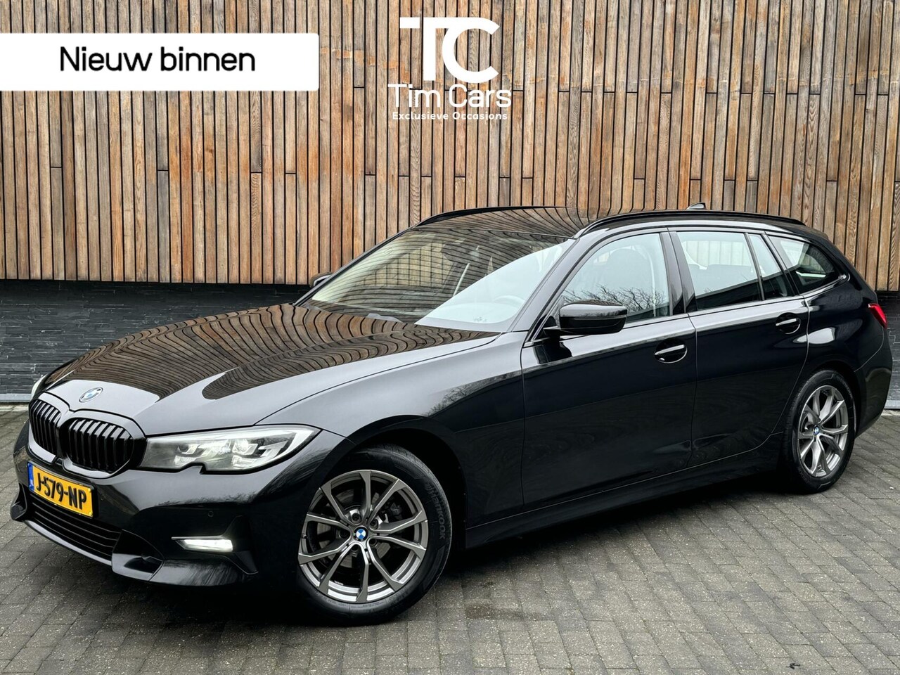 BMW 3-serie Touring - 318i Executive Automaat | Half-leer | LED koplampen | Navigatiesysteem | Apple CarPlay | C - AutoWereld.nl