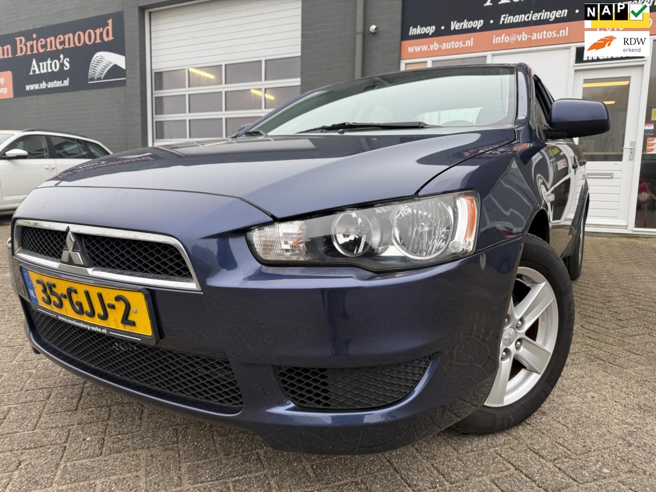 Mitsubishi Lancer Sports Sedan - 1.5 Invite met abs - airbag storing - AutoWereld.nl