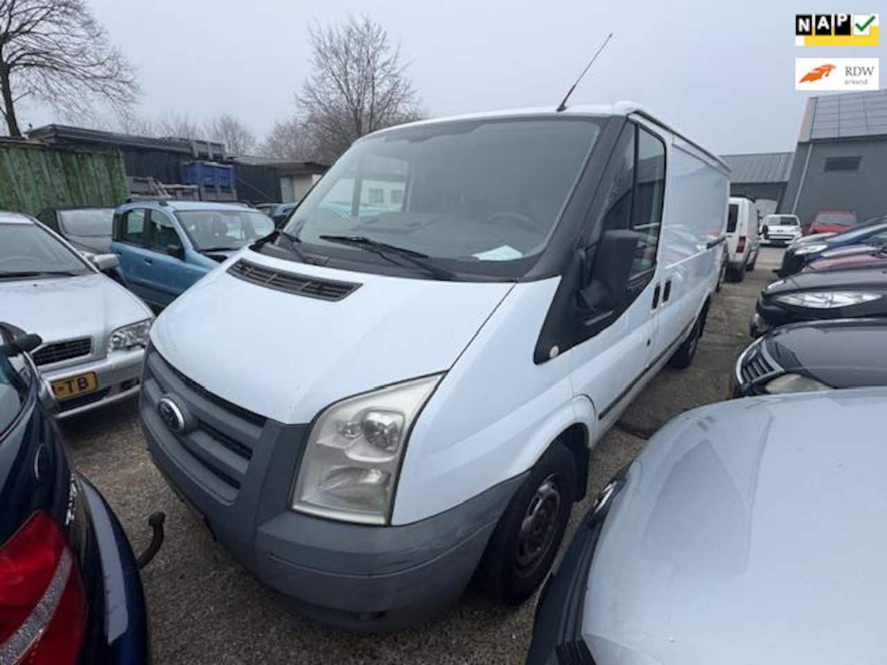 Ford Transit - 280M 2.2 TDCI Economy Edition 280M 2.2 TDCI Economy Edition - AutoWereld.nl