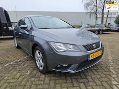 Seat Leon - 1.2 TSI Style 5-deurs AIRCO/cruise/WINTERSET