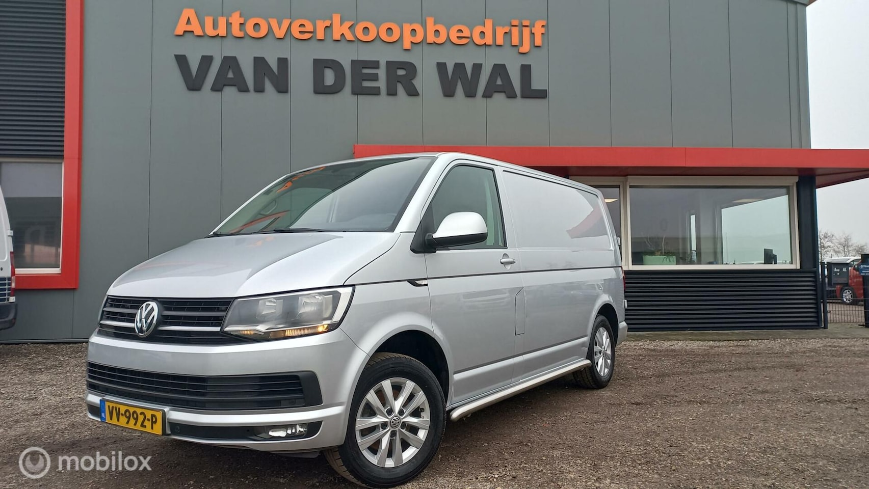 Volkswagen Transporter - 2.0 TDI L1H1 Comfortline/AIRCO/CRUISECONTROL/NAVIGATIE - AutoWereld.nl