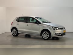 Volkswagen Polo - 1.2 TSI First Edition Parkeersensoren Airco Stuurbediening